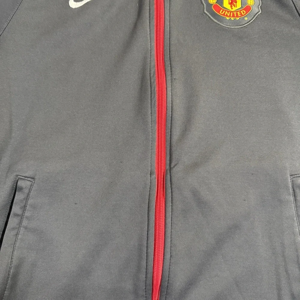 Nike Small Manchester United Jacket VTG Embroidered Swoosh Full Zip Gray Red